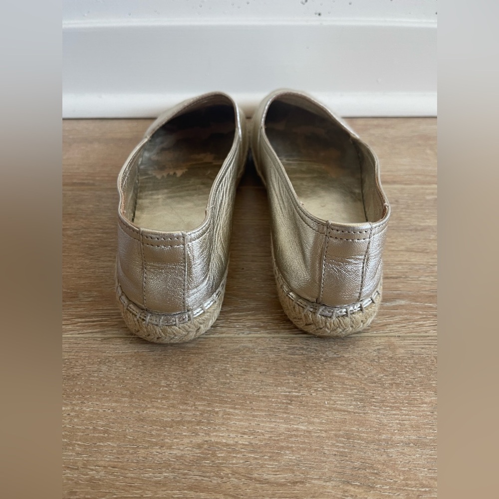 Saint Laurent YSL Logo Metallic Leather Espadrilles in Pale Gold Size 38.5 - Picture 6 of 8